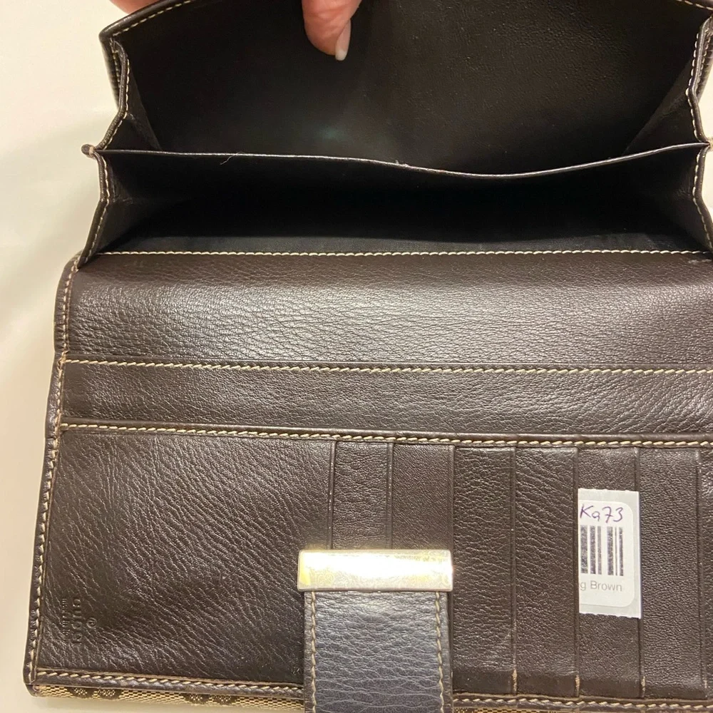 Authentic!! GUCCI Long Brown Leather Monogram Wallet. Luxury - Picture 6 of 12